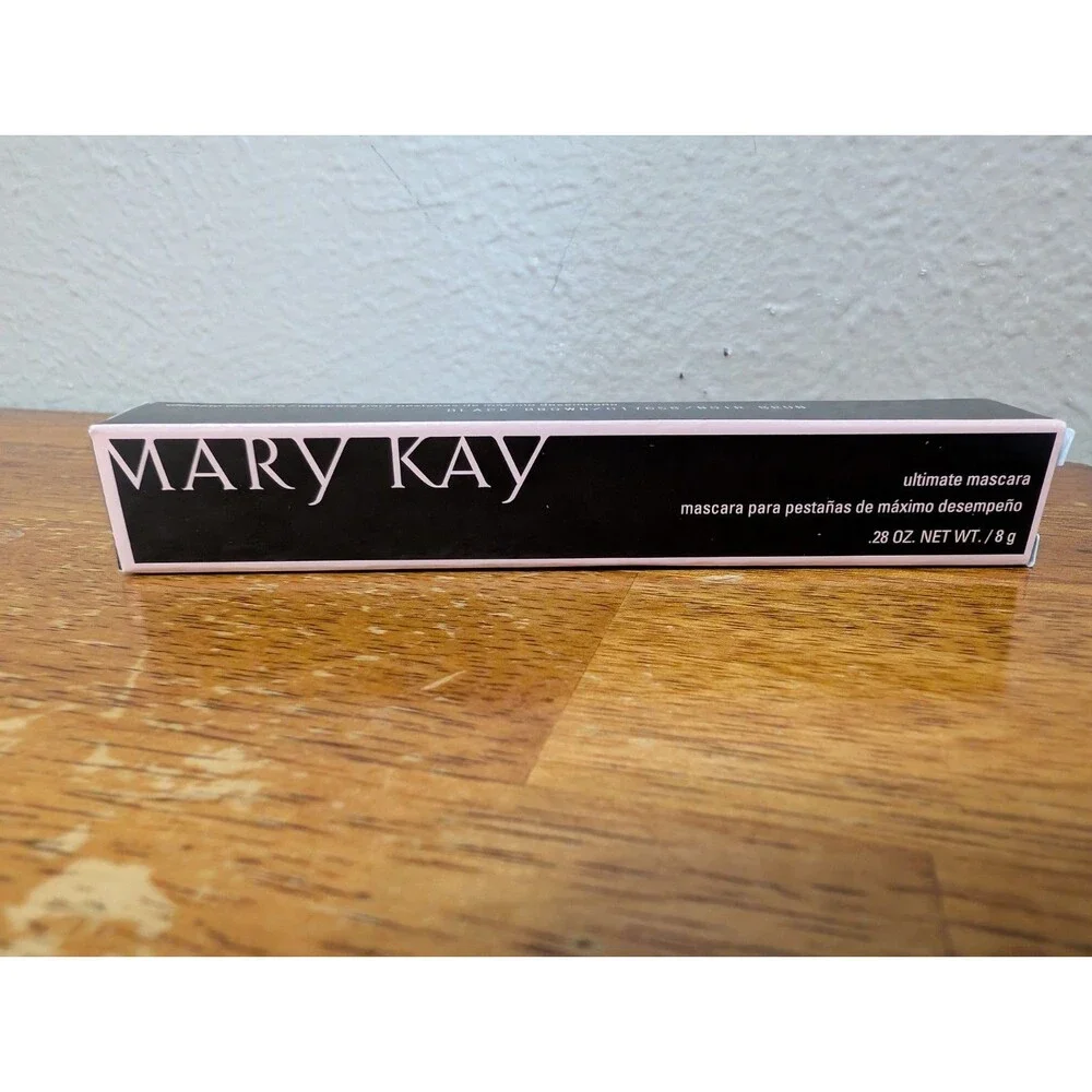 Mary Kay Ultimate Mascara Black Brown 017658 Discontinued .34 oz New